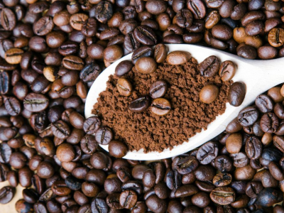 Les différences entre café moulu et en grains