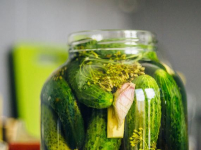 Comment faire des cornichons sans vinaigre ?