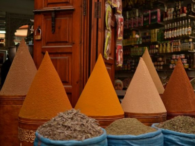 Découvrez les saveurs et les traditions de la cuisine marocaine