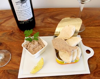 Beurre de sardine et toasts « petits poissons »
