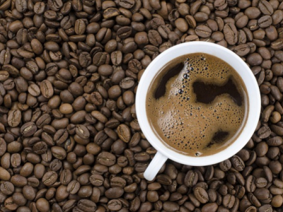 Grains de café entiers : le secret d'un arôme exceptionnel